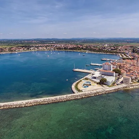 Lovely In With Wifi Apartment Umag